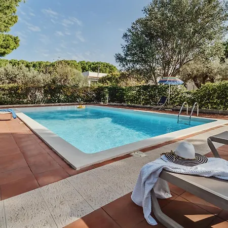 Villa Grande E Luminosa Con Piscina Vicino Al Mare